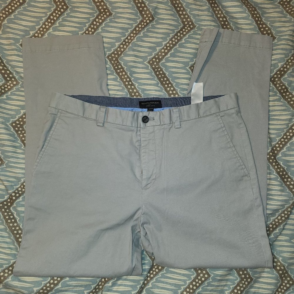 Light Gray/Silver Banana Republic Aiden Chinos 36x30